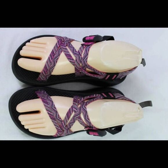 Chacos Pink/Gray Chevron ZX2 sandals size 4. - Picture 4 of 11